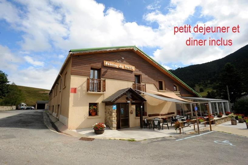 Auberge La Prairie Matemale Exterior foto